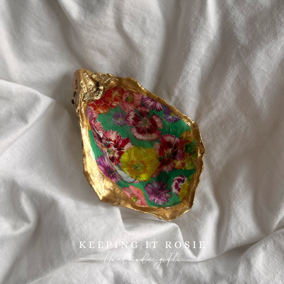Multicolour pansie print oyster shell trinket tray