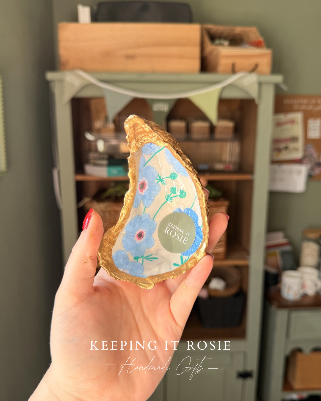 Forget me not print oyster shell