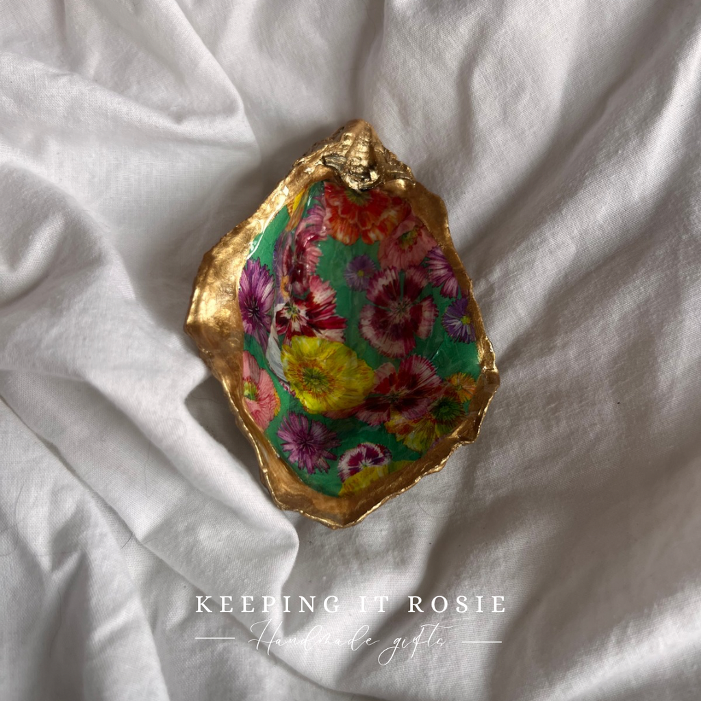 Multicolour pansie print oyster shell trinket tray