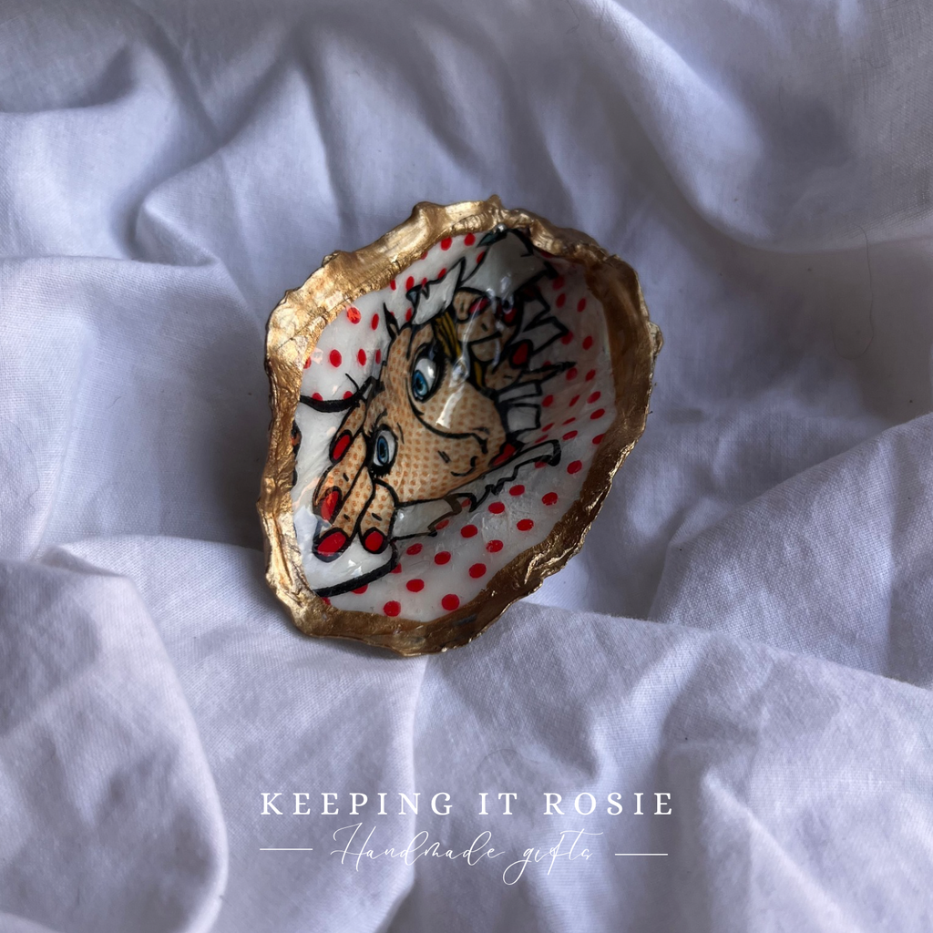 Pop art oyster shell trinket tray