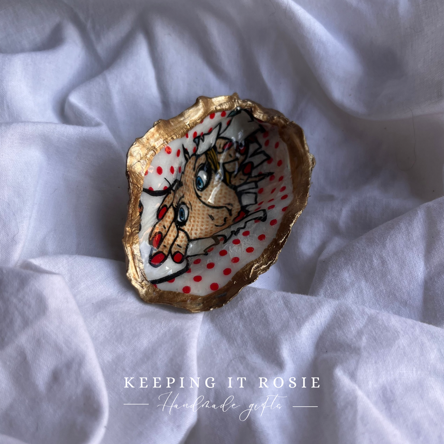 Pop art oyster shell trinket tray