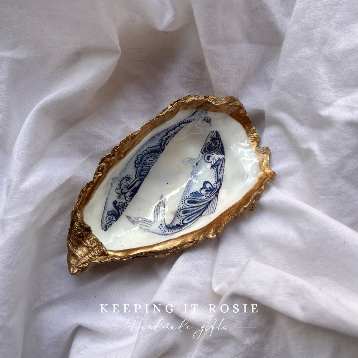 Fish print oyster shell tray