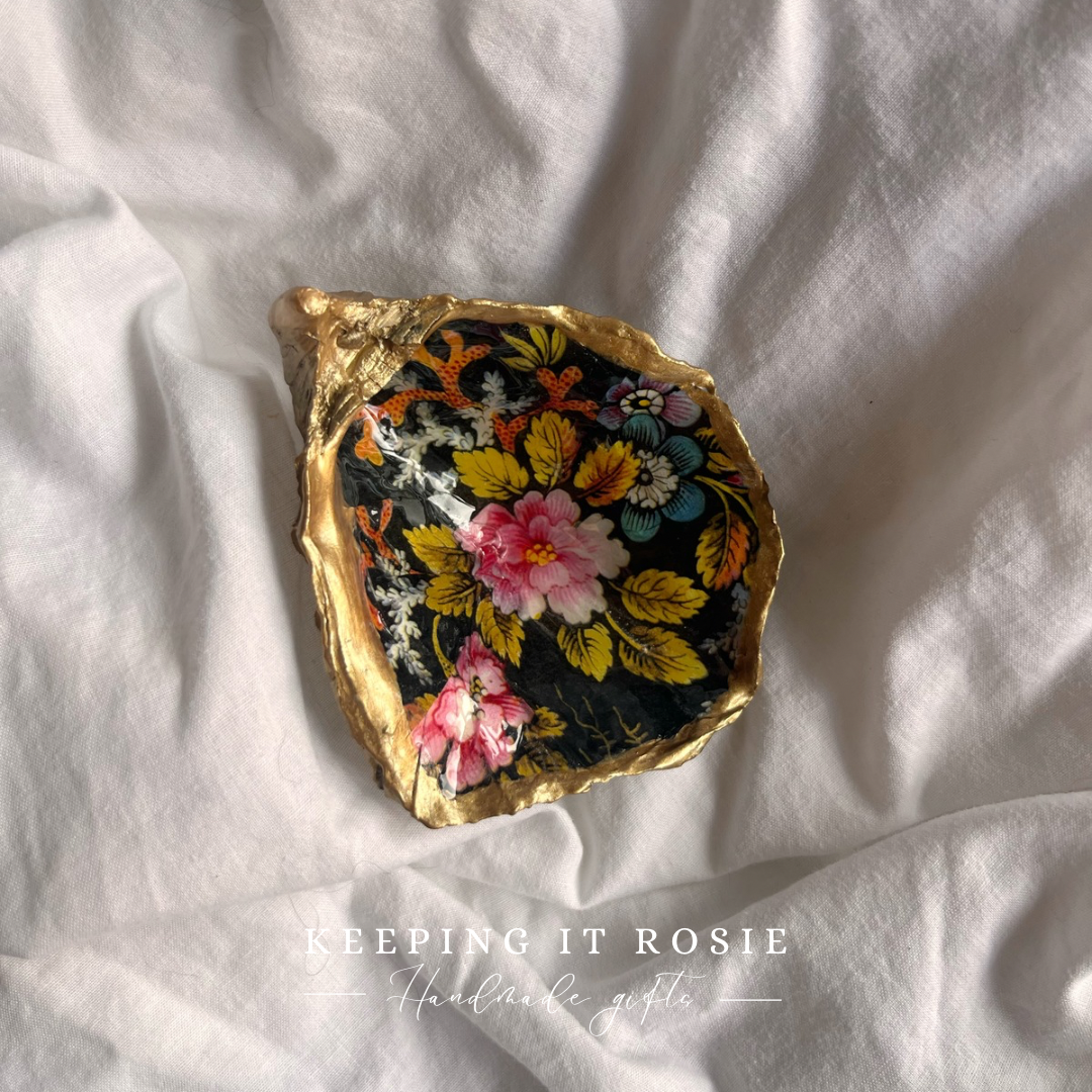 Floral print oyster shell trinket tray