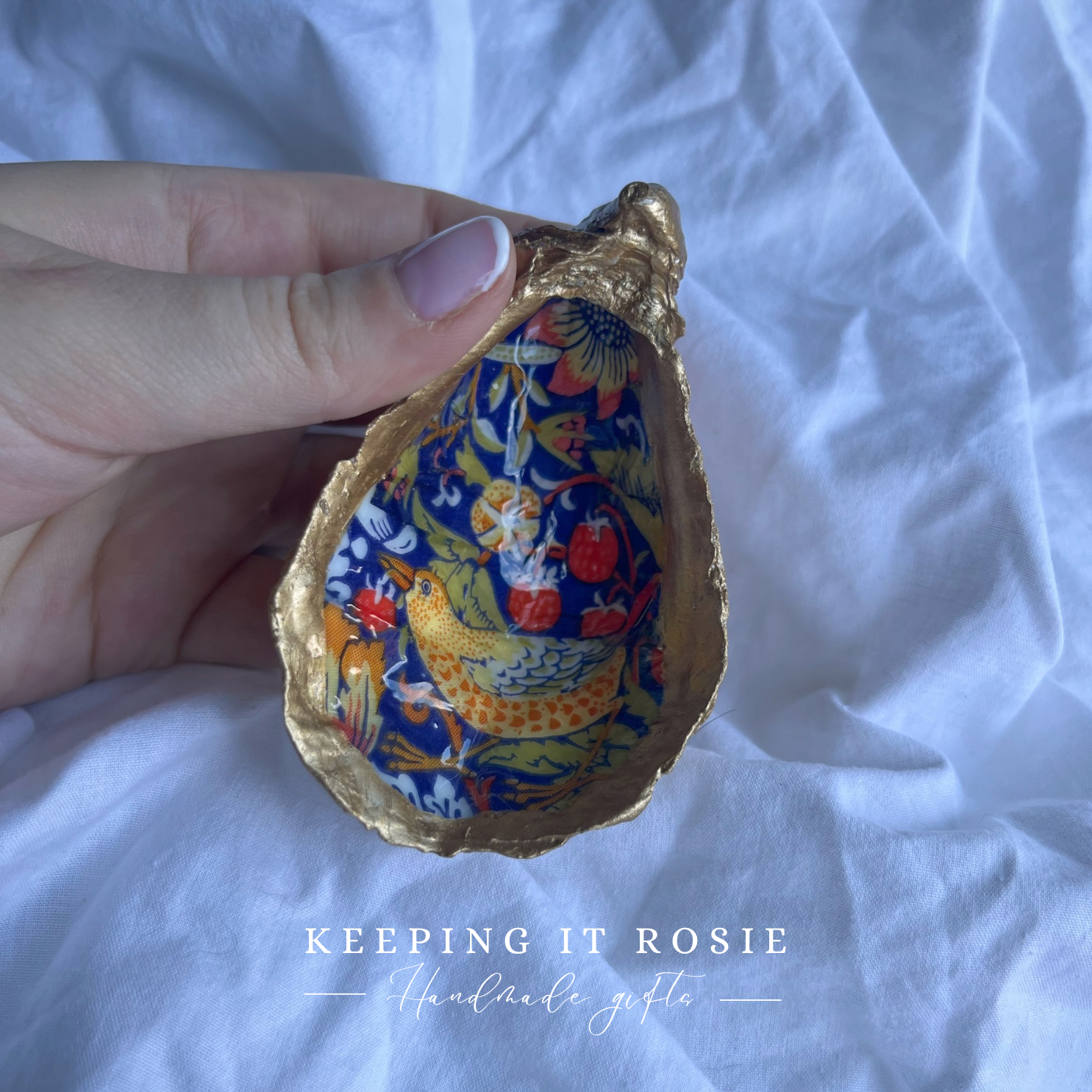 William Morris Strawberry thief oyster shell trinket tray