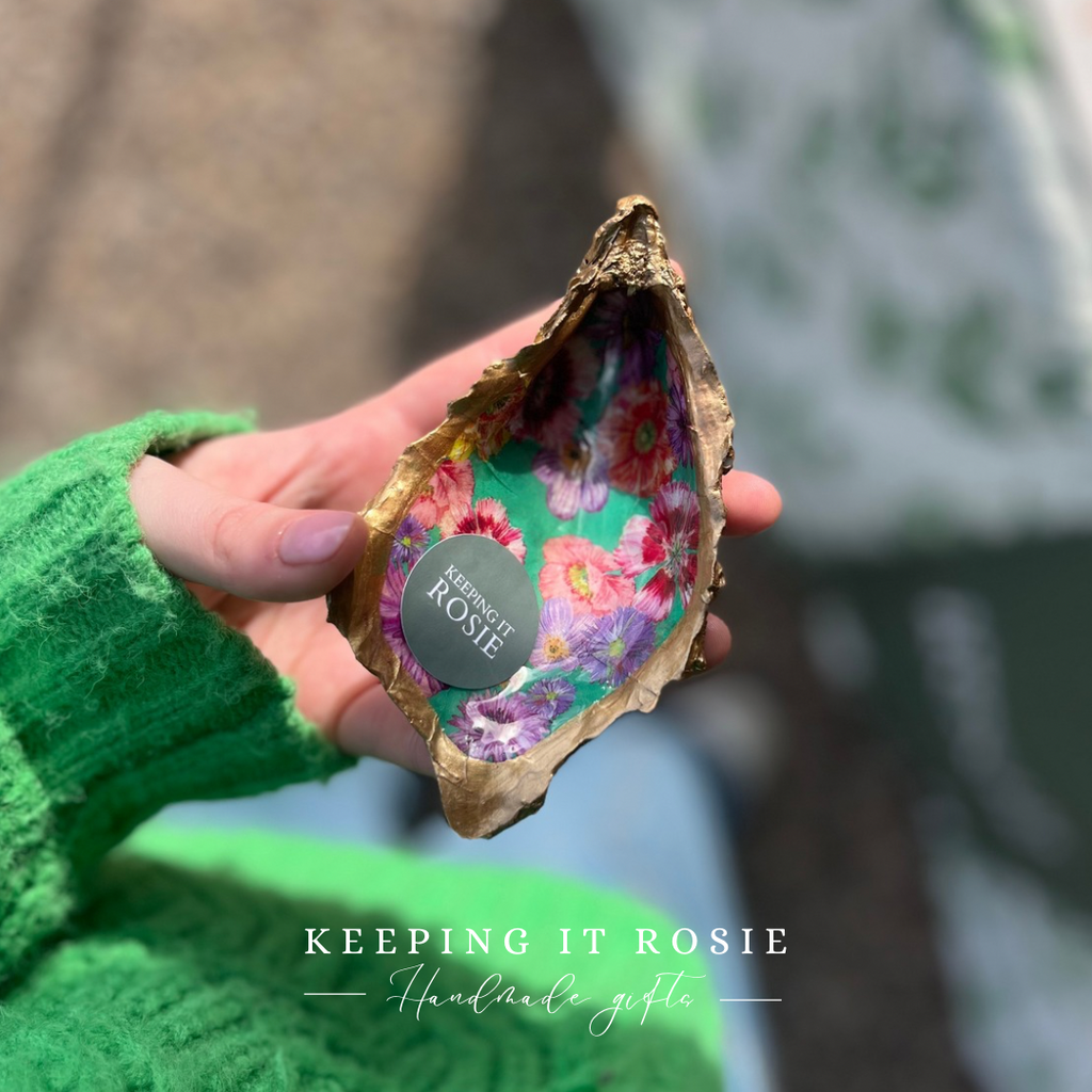 Multicolour pansie print oyster shell trinket tray