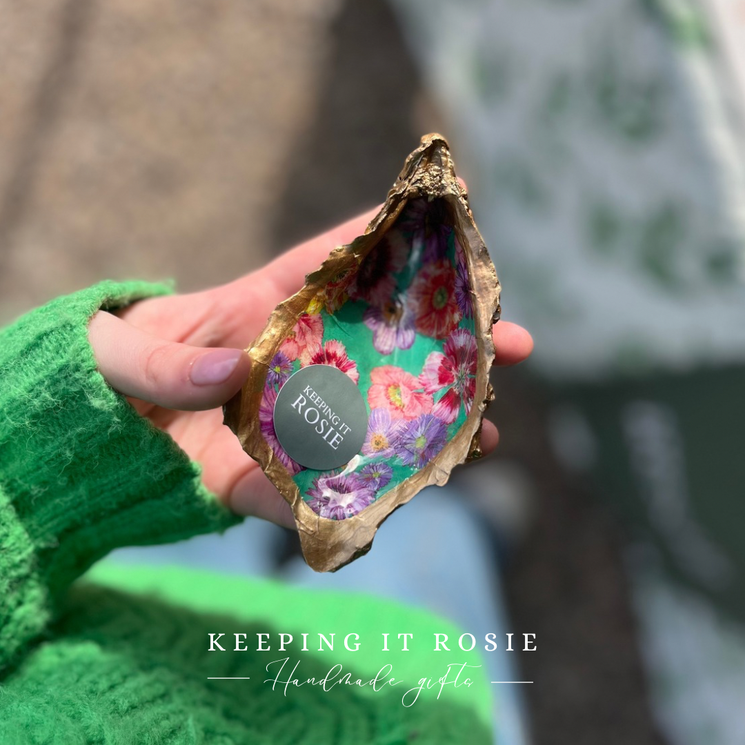 Multicolour pansie print oyster shell trinket tray