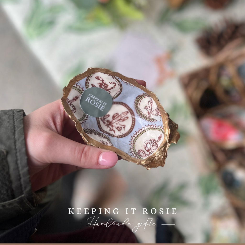 Sahara desert print oyster shell